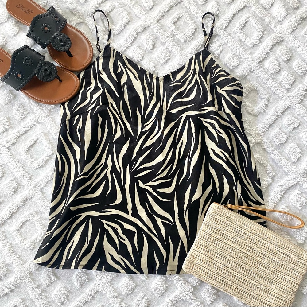 Time&Tru Zebra Woven Adjustable Strap Cami Top